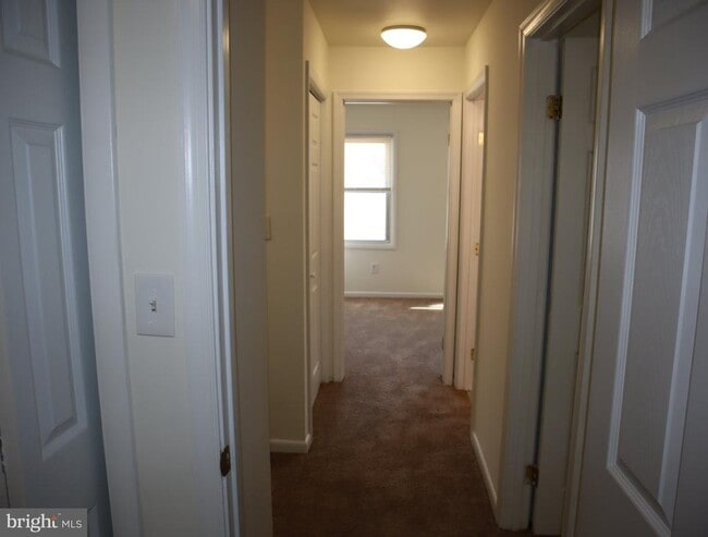 Building Photo - 1007 Kent Ave