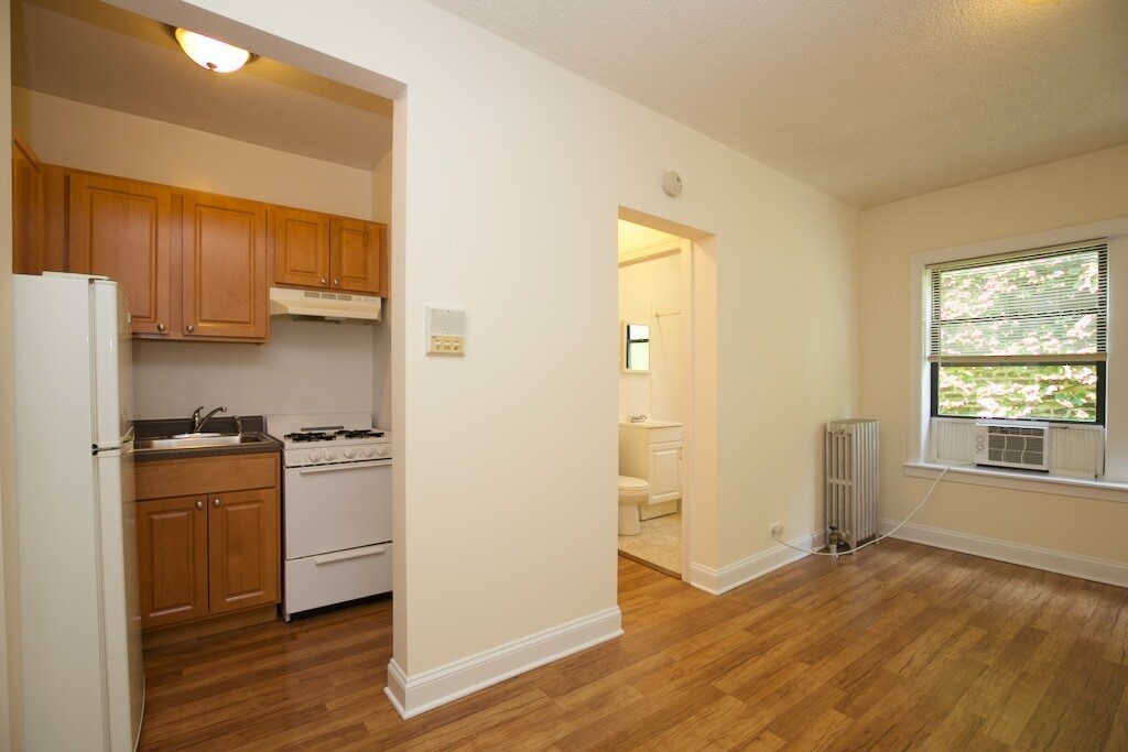 Building Photo - 1742 N Humboldt Blvd