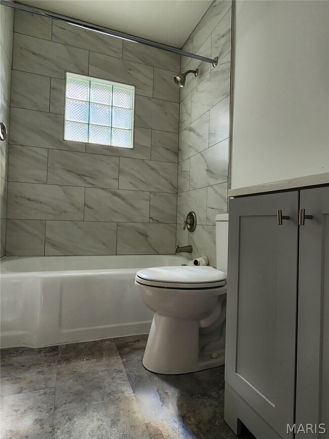 Building Photo - 132 Deane Ct