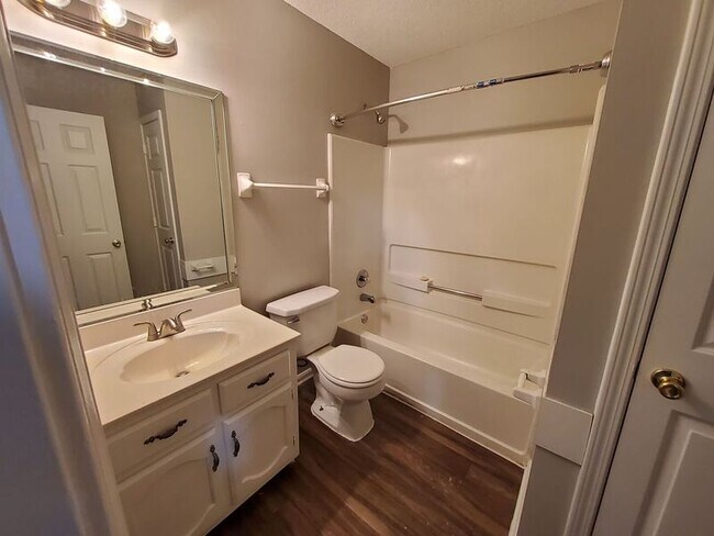 Building Photo - 317 Avery Jordan Cove