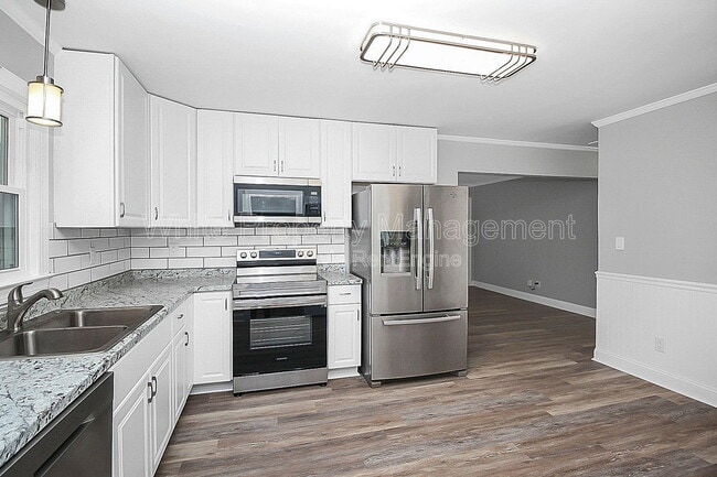 Building Photo - 604 Westwood Cir