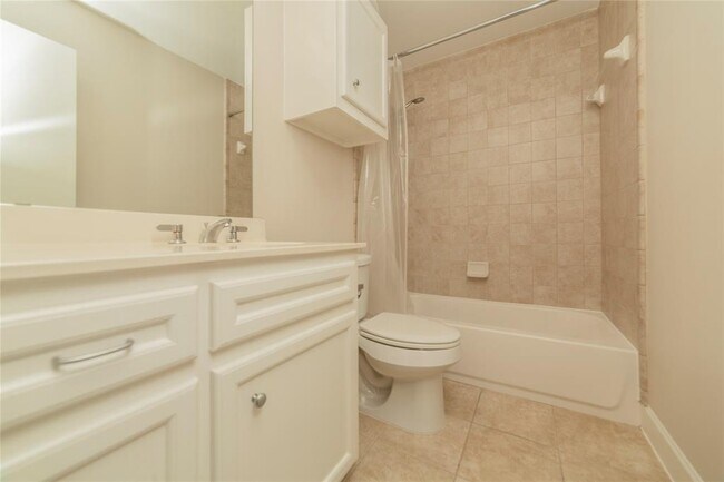Building Photo - 3718 Main Aspen Dr