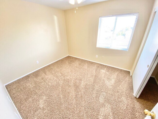 Building Photo - WONDERFULL 2STORY WITH 3 BEDROOM,  LOFT & 2 CAR GARAGE