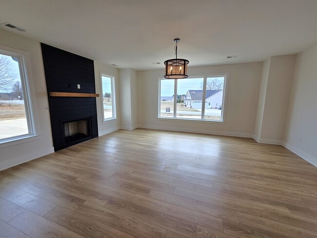 Building Photo - 3400 Pennington Rd