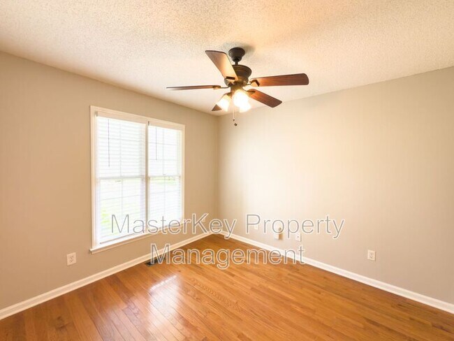 Building Photo - 4220 Old Brick Ct