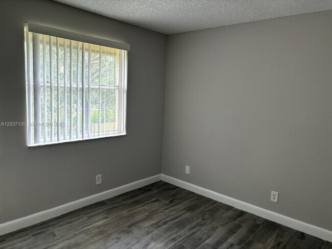 Building Photo - 11585 NW 43rd St