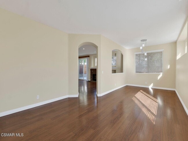 Building Photo - 3865 Angeline St