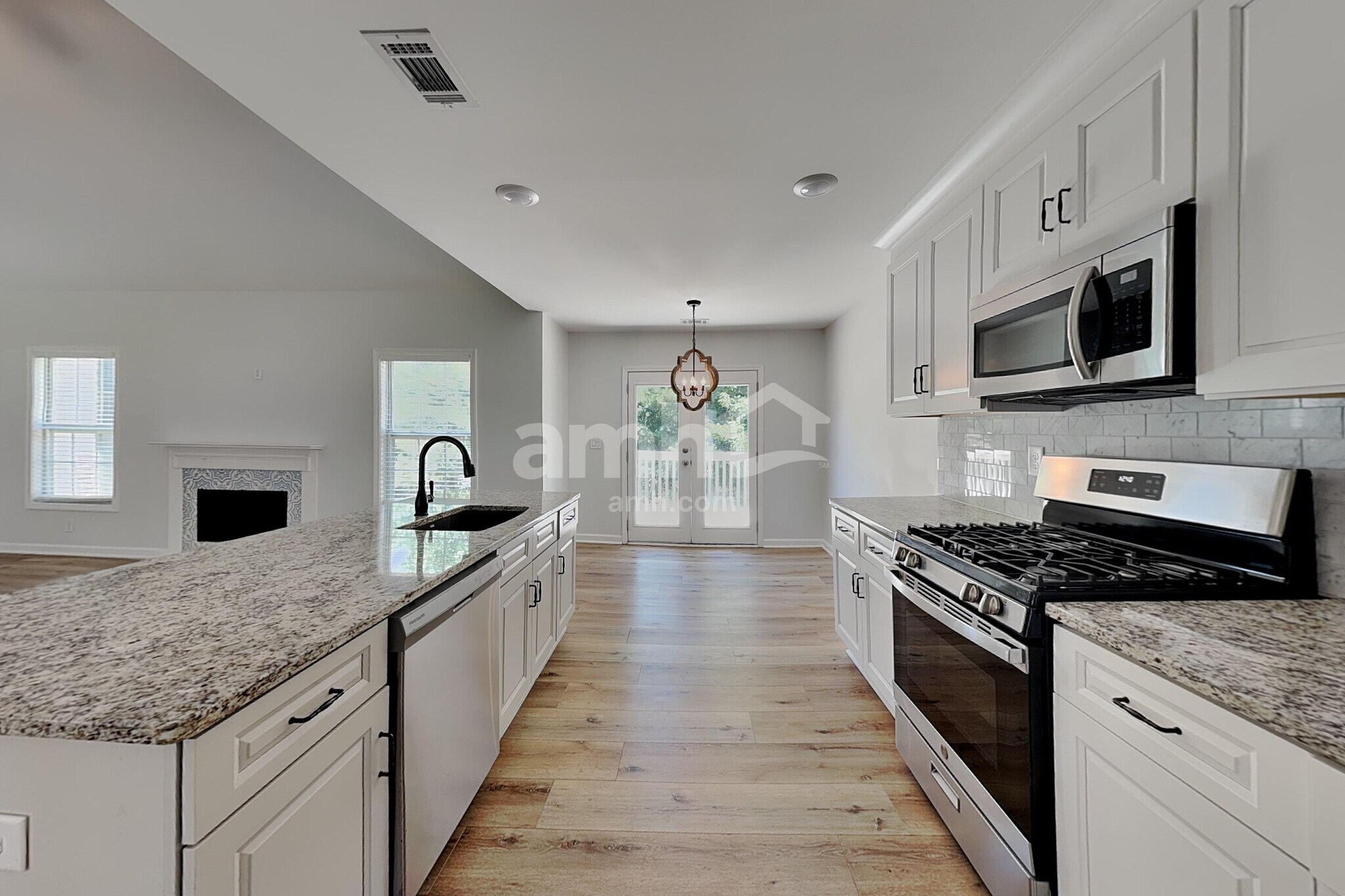 Building Photo - 5075 Roxton Ln