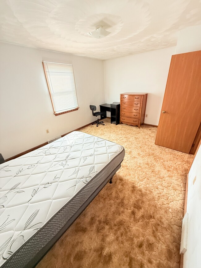 Building Photo - 4506 Greengarden Blvd