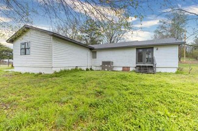 Building Photo - Charming 3BR/2BA Home in Vincent