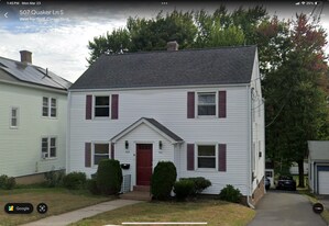 Building Photo - 510 S Quaker Ln