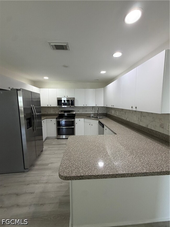 Building Photo - 10625 Windsmont Ct