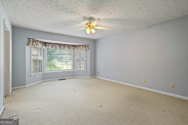 Building Photo - 3929 Lenora Church Rd