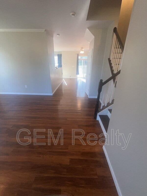 Building Photo - 5218 Drakes Ct