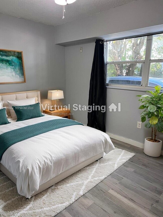 Building Photo - 7820 NE Bayshore Ct