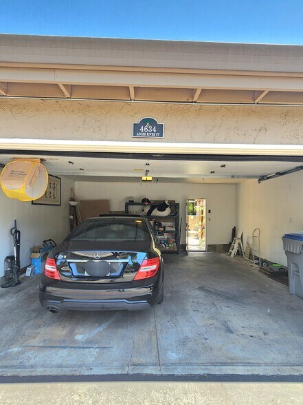 Garage - 4634 Adobe River Ct
