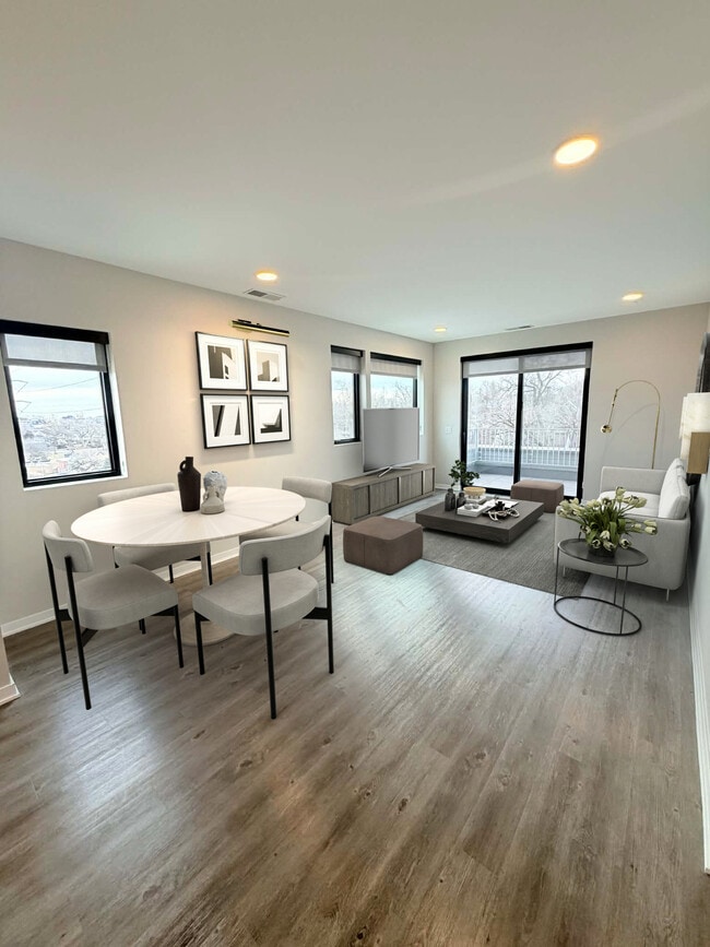 Building Photo - Leavenworth Lofts