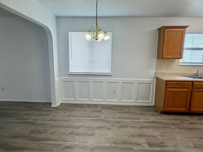 Building Photo - 2709 Haven Dr