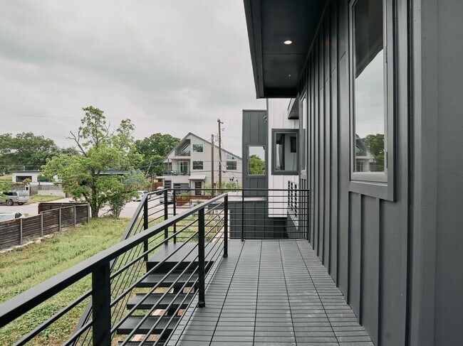 Building Photo - 412 Kemp St