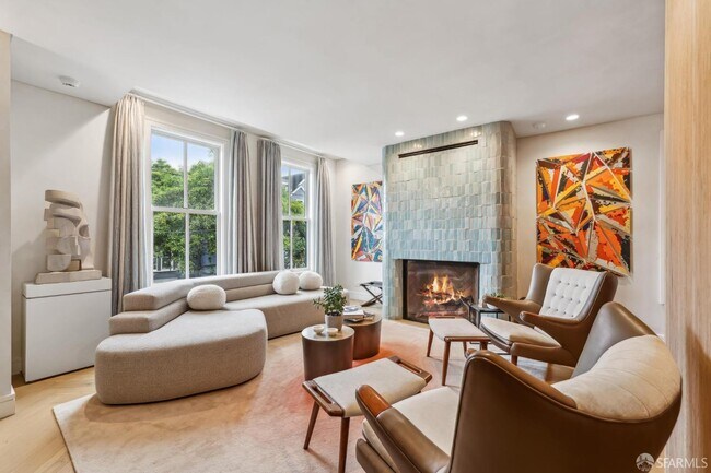 Building Photo - 7 Seymour St