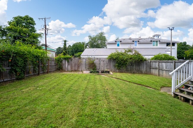 Building Photo - Rent Your Slice of History: Beautifully Up...