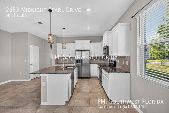 Building Photo - 2683 Midnight Pearl Dr