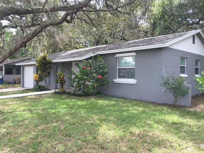 Building Photo - 715 Baywood Cir