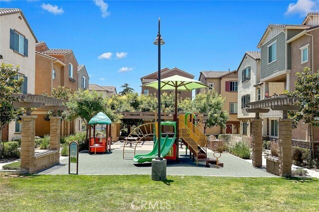 Building Photo - 735 Banyan Wy