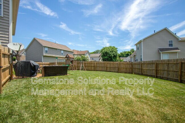 Building Photo - 1903 Baslia Ct