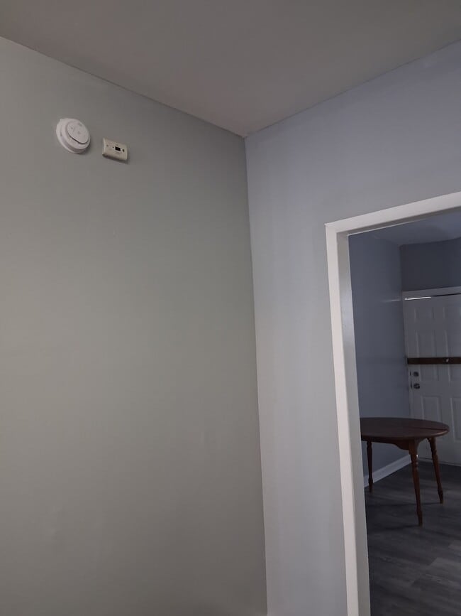 Building Photo - 2426 E Lafayette Ave