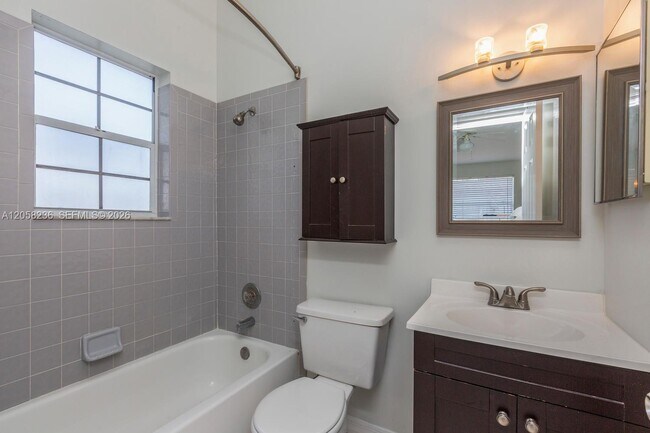 Building Photo - 20700 SW 81st Ave
