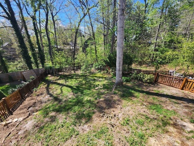 Building Photo - 39 Westover Dr