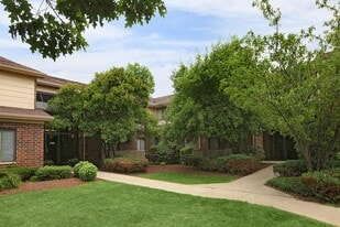 Building Photo - Royal Oak Condos & Willows of Greys Lake Apts