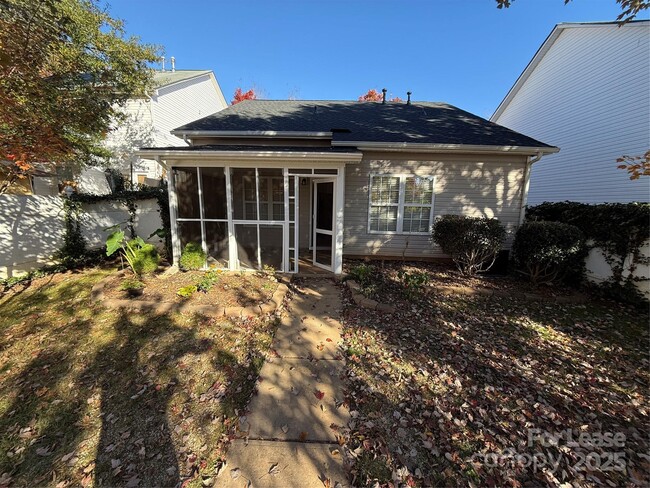 Building Photo - 11613 Truan Ln