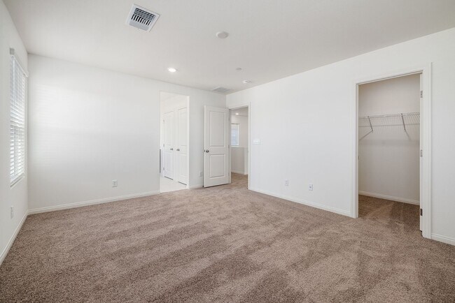 Building Photo - Brand New Home in the SW - 4 Bedrooms (One Down) + Loft