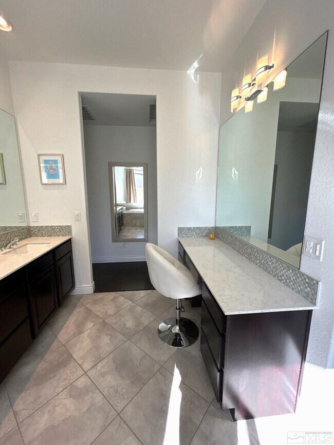 Building Photo - 2070 Blue Boy Ln