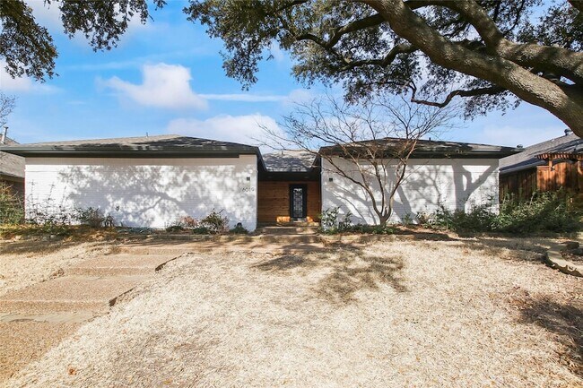 Building Photo - 6019 Yellow Rock Trail