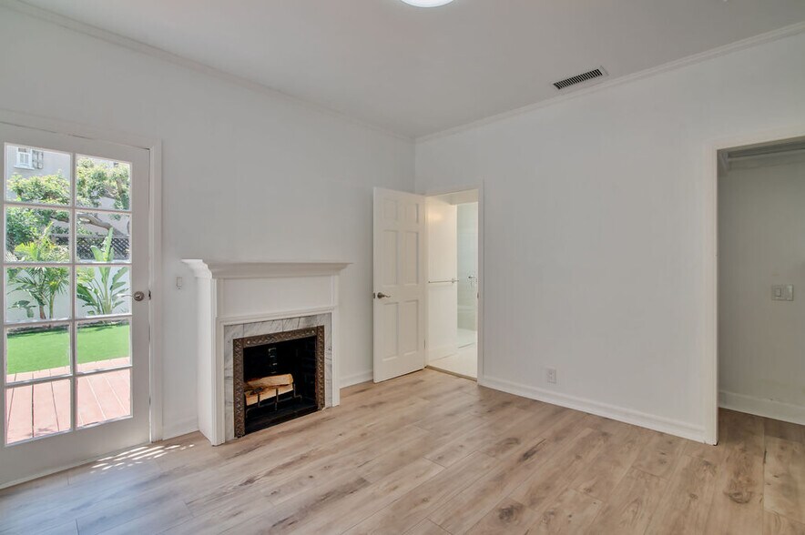 Building Photo - 641 N Martel Ave
