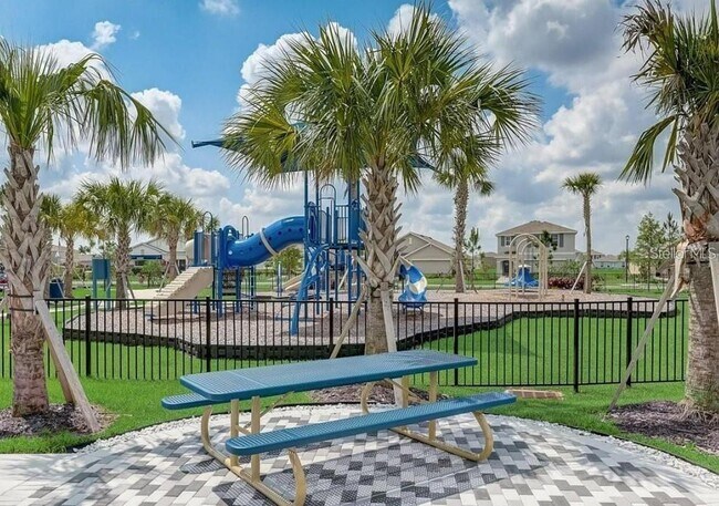 Building Photo - 10828 Charlotte Dr.