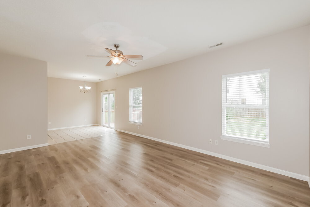 Building Photo - 7204 Parklake Pl