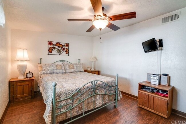 Building Photo - 5888 Grand Ave