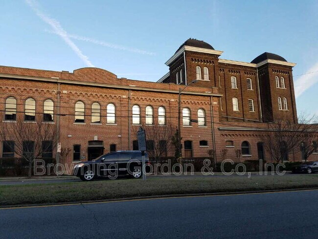 Building Photo - 1350 Rosa L Parks Blvd