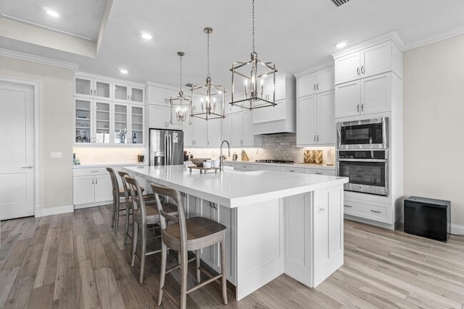 Building Photo - 12272 Waterstone Cir
