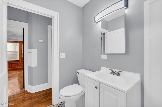 Building Photo - 2101 Elbur Ave