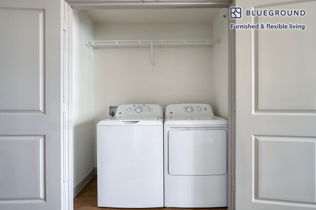 Building Photo - 2001 Ed Bluestein Blvd