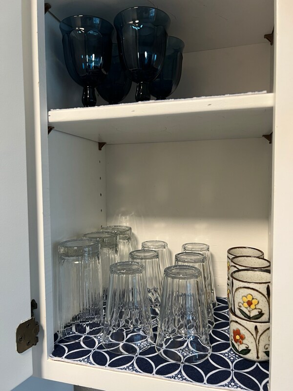 Building Photo - 376 Catron St N