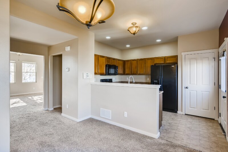 Building Photo - 1334 Flycatcher Ln