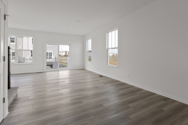 Building Photo - 541 Wolverine Dr