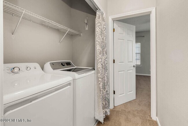 Building Photo - 12423 Forest Lake Cir E