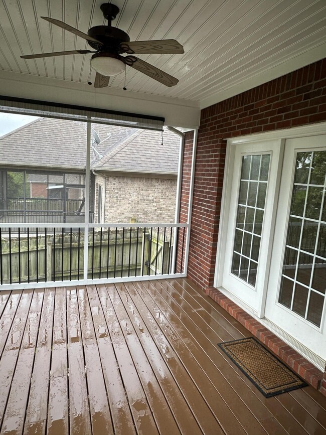 Building Photo - 106 Wisteria Ln